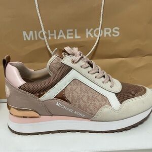 Michael Kors Runners